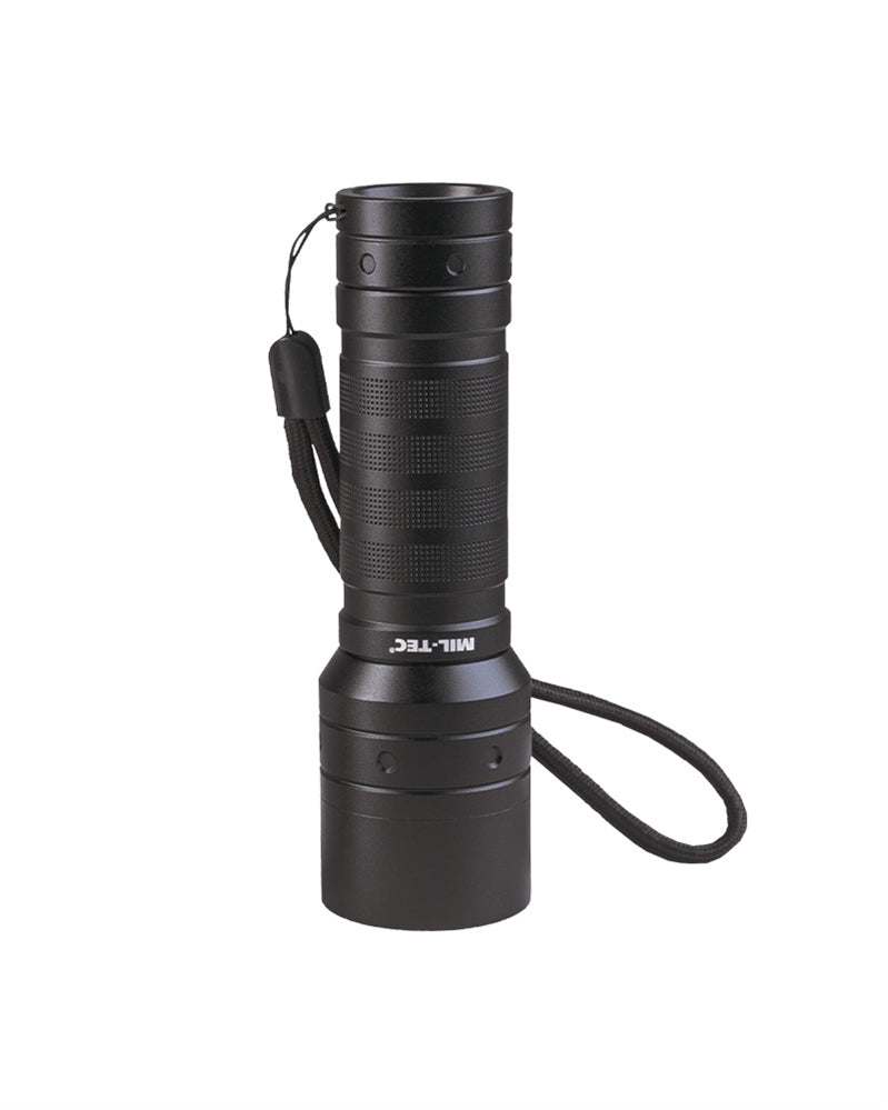 Lampe torche Mil-Tec Mission 520 à LED Cree XP-G 520 lumens portée 275 m avec housse