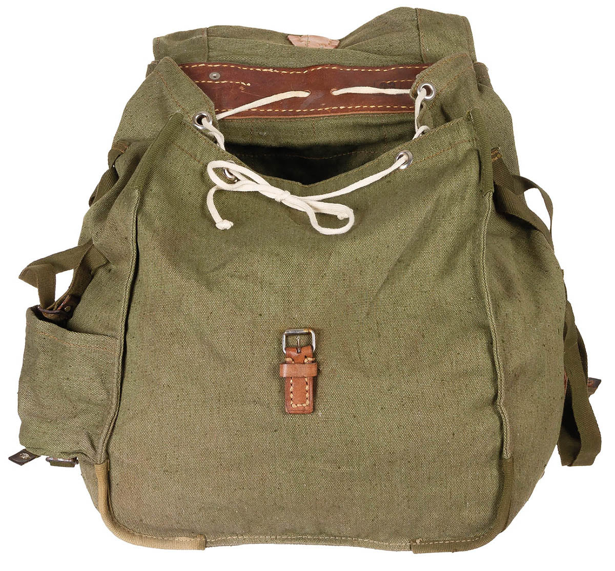 Sac à dos roumain avec traces de stockage, surplus comme neuf pour le transport et le rangement