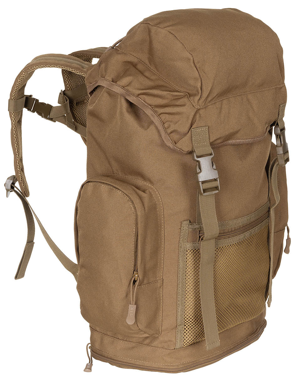 Sac à dos britannique MFH 30 l en polyester avec dos rembourré et poche de fond