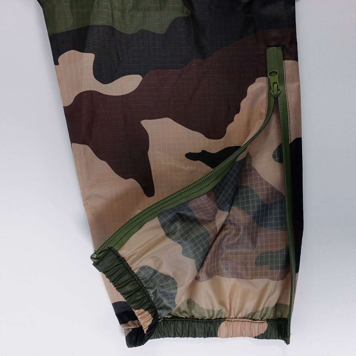 Surpantalon déperlant Patrol Equipement Lynx en ripstop polyester 210T avec housse