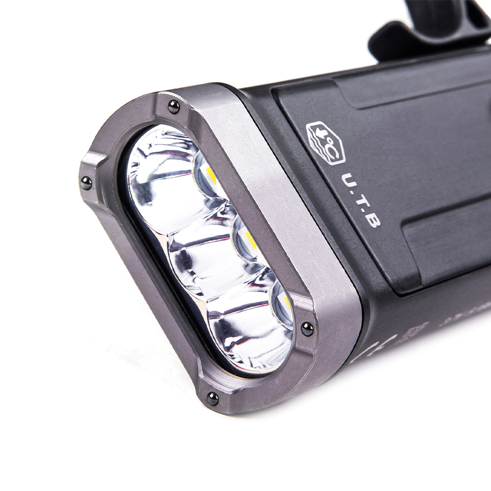 Lampe torche Nextorch TA70 3 500 lumens portée 220 m IP67 en alliage d'aluminium de qualité