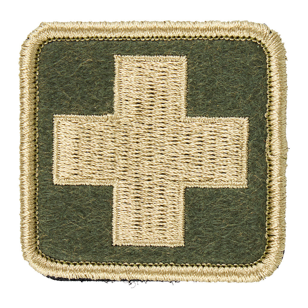 Écusson brodé Ares à croix médicale basse visibilité 5 x 5 cm à dos auto-agrippant