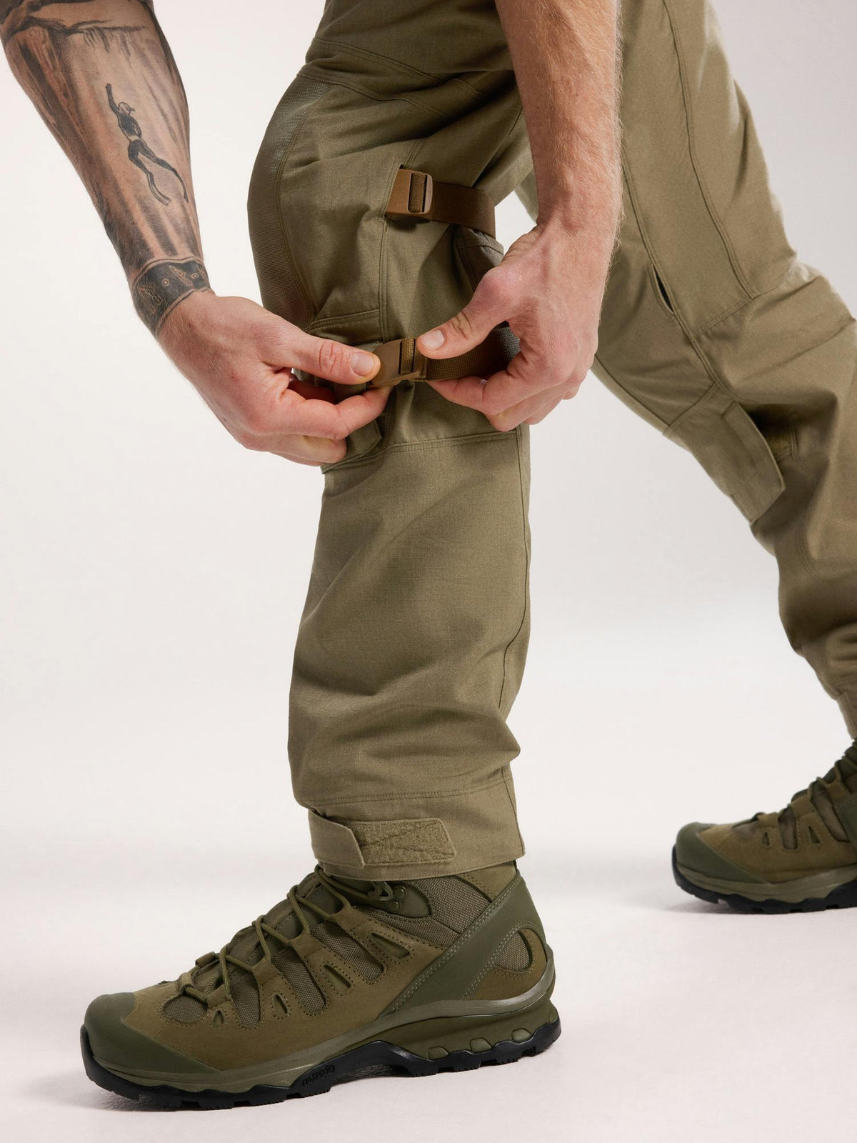 Pantalon de combat Arc'teryx LEAF Assault Pant AR Gen 2 résistant à l'abrasion