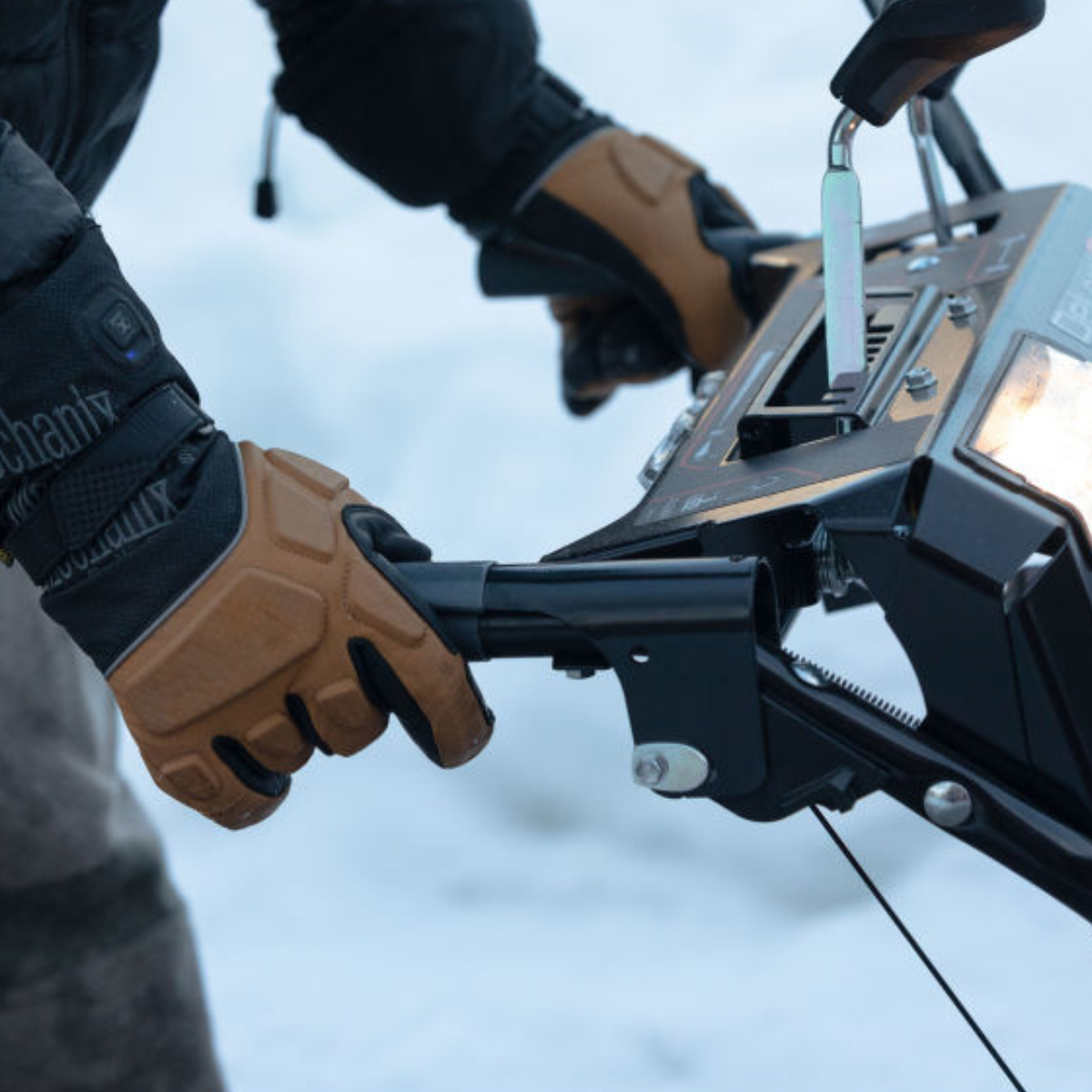 Gants chauds Mechanix M-Pact® Clim8® compatibles écran tactile