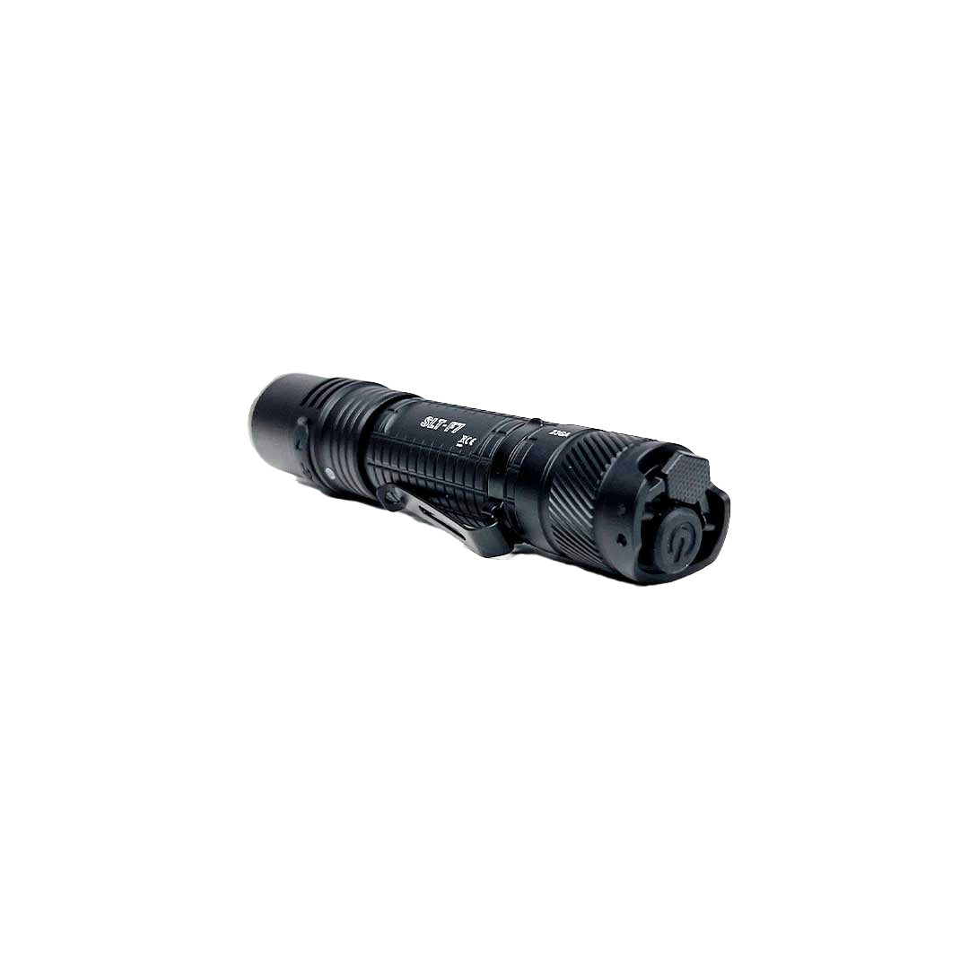 Kit lampe torche Vigilant F7 1 600 lumens portée 240 m en caisse rigide verrouillable
