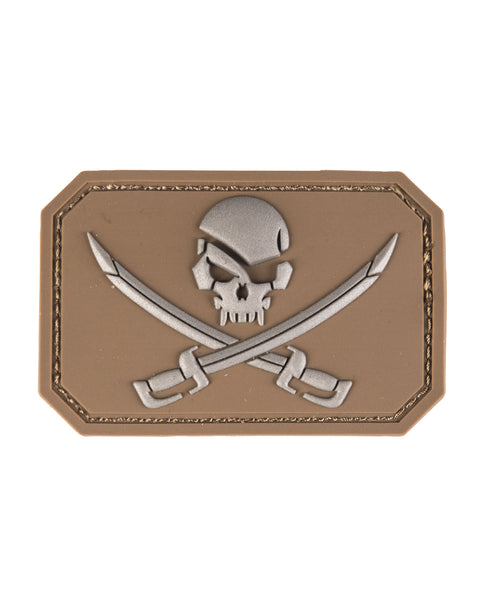 Morale patch tête de mort et épées Mil-Tec 3D en PVC 5,5 x 7,5 cm 12 g dos auto-agrippant