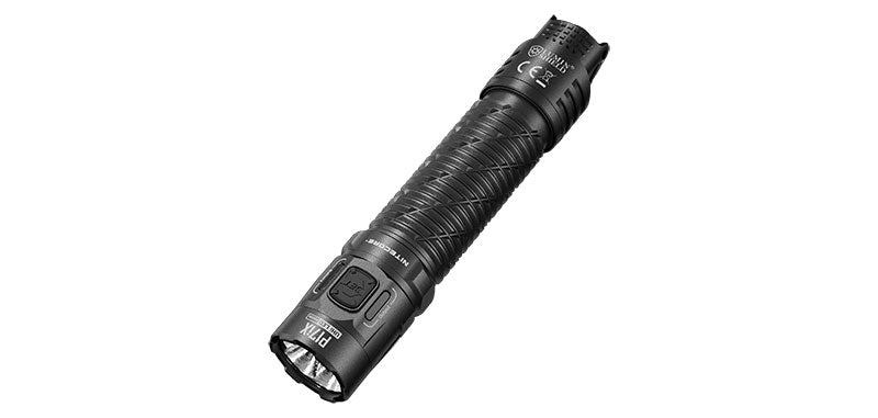 Lampe torche Nitecore P17iX 5 000 lumens portée 330 m rechargeable USB-C étanche IP68
