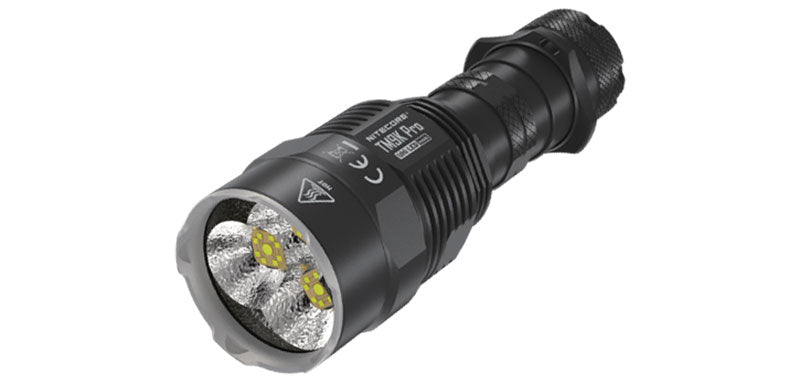 Lampe torche Nitecore TM9K Pro 9 900 lumens portée 510 m rechargeable USB-C étanche IP68