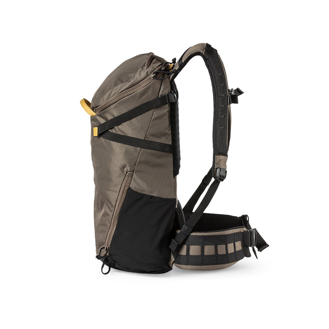 Sac à dos 5.11 Tactical Skyweight 24 L en nylon 330D ripstop avec housse de pluie intégrée