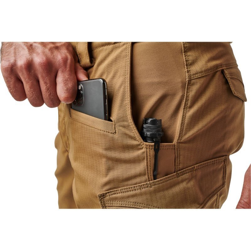 Short Icon 5.11 Tactical Flex-Tac Rip-stop Teflon à 8 poches pour longues sorties
