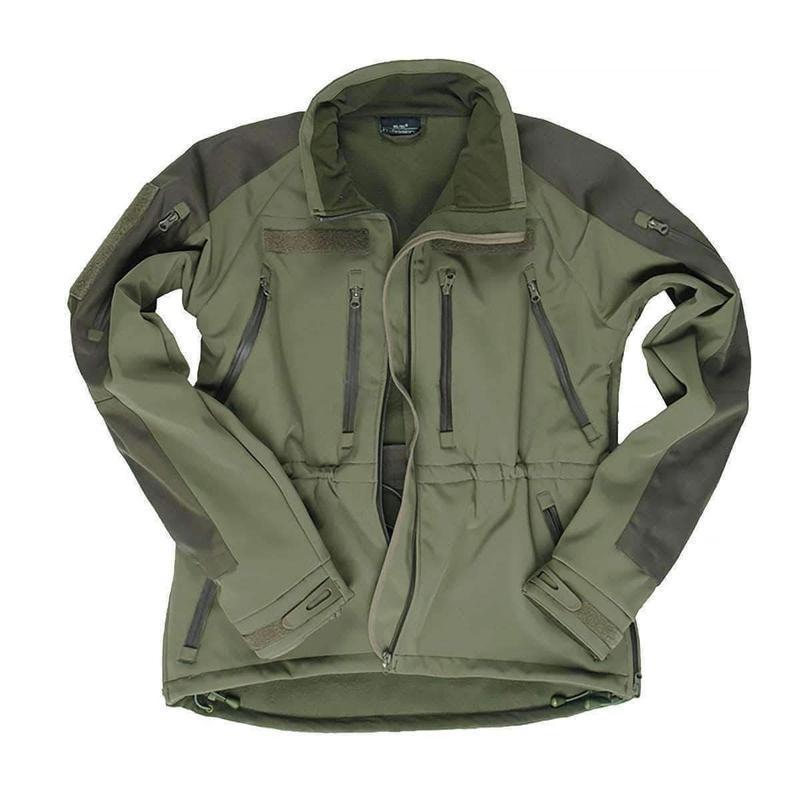 Veste softshell Mil-Tec Tactical Plus laminé trois couches colonne 8000 mm avec boucles pouces et compartiments protection