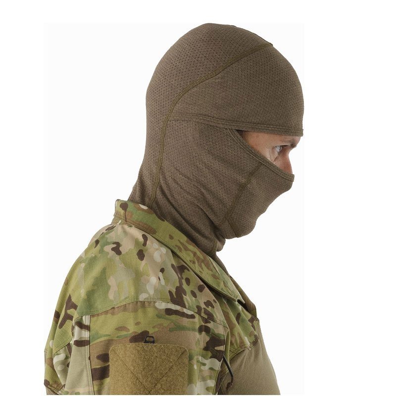 Cagoule ignifuge Arc'teryx LEAF Assault Balaclava FR Gen 2 à coutures plates