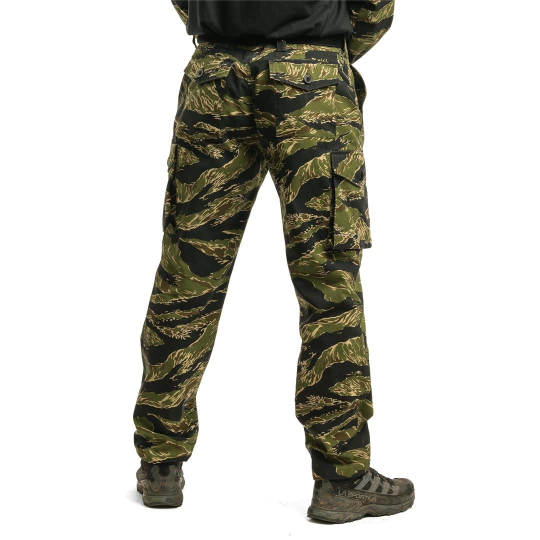Pantalon de combat Arktis C145 Field Cargos léger à grandes poches cargo boutonnées