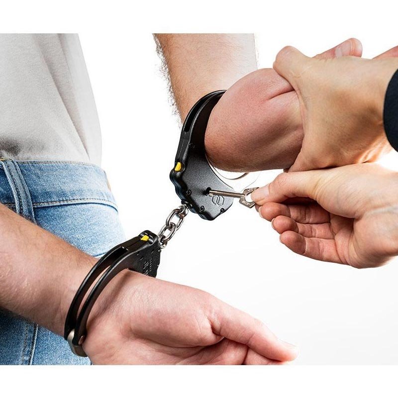 Menottes ASP Ultra Plus à chaîne arcs aluminium deux crans cadre 7075 T6