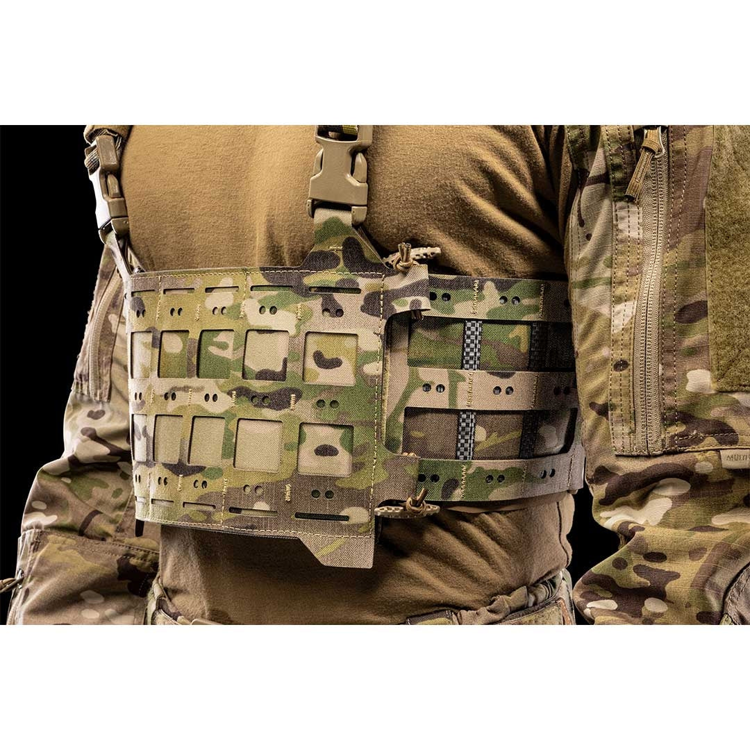 Side Wings +3 Frog Pro en Tegris et LAHYCO, trois colonnes MOLLE par côté, 120 g