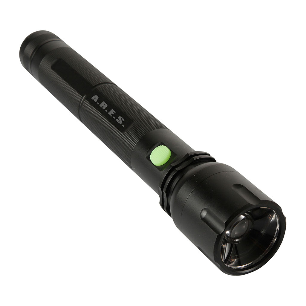 Lampe d'intervention Ares 600 lumens à faisceau réglable sur 3 piles D autonomie 24 heures
