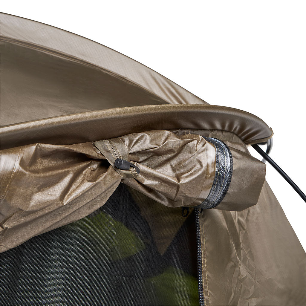 Tente tunnel Ares Pyrène 1,75 kg trois arceaux de 8,5 mm et triple ventilation