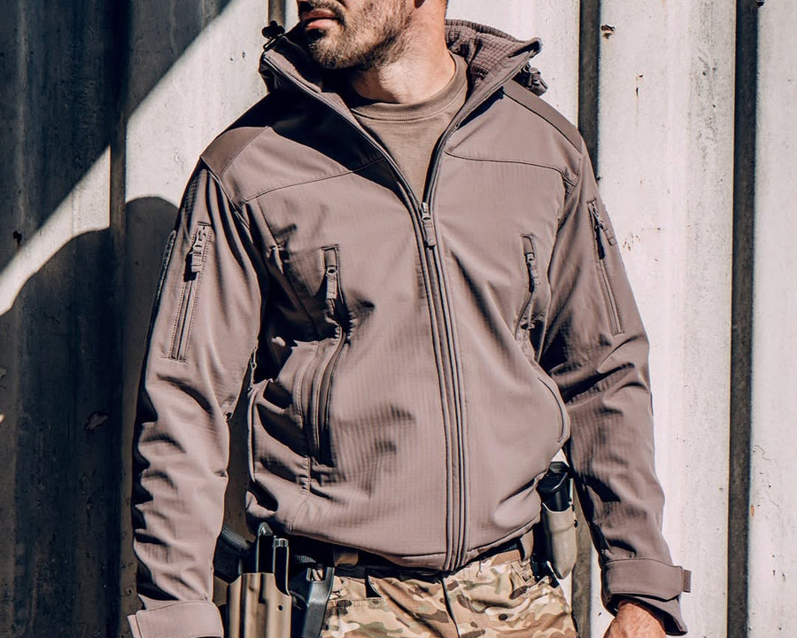 Softshell ou hardshell : quelle couche 3 choisir ?