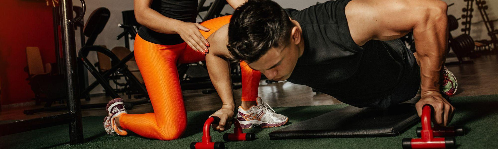 Comment l'entraînement physique améliore l'utilisation de l'équipement tactique ?