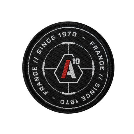 Ecusson A10 Equipment SIGNATURE Since 1970 brodé rond à fixation auto-agrippante, quatre versions