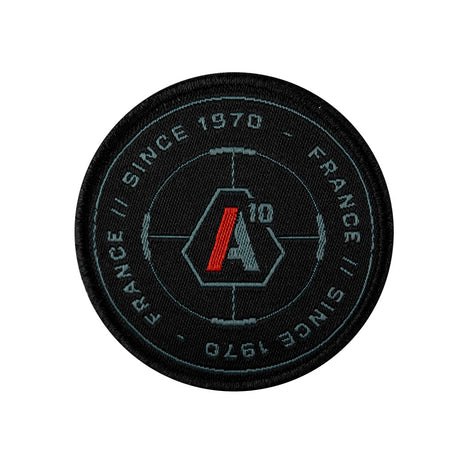 Ecusson A10 Equipment SIGNATURE Since 1970 brodé rond à fixation auto-agrippante, quatre versions