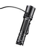 Lampe tactique Klarus XT11R 1 300 lumens portée 300 m IPX8 en alliage d'aluminium de qualité