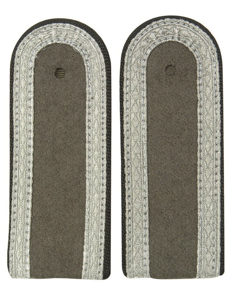 Pattes d'épaule de sous-officier de l'armée est-allemande, fonds de dépôt