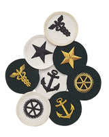 Lot de 20 insignes de spécialité de la marine est-allemande, assortis