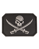 Morale patch tête de mort et épées Mil-Tec 3D en PVC 5,5 x 7,5 cm 12 g dos auto-agrippant