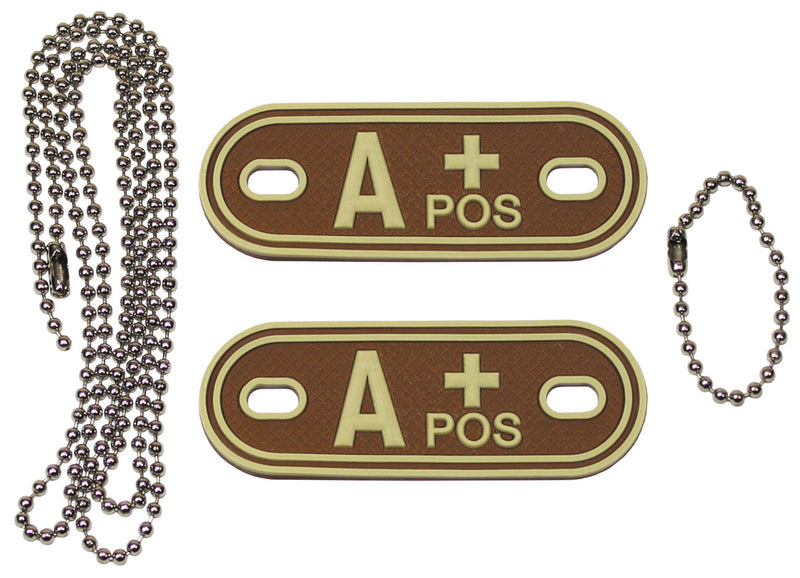 Plaques groupe sanguin MFH 3D en caoutchouc 7 x 2,5 cm avec chaînes