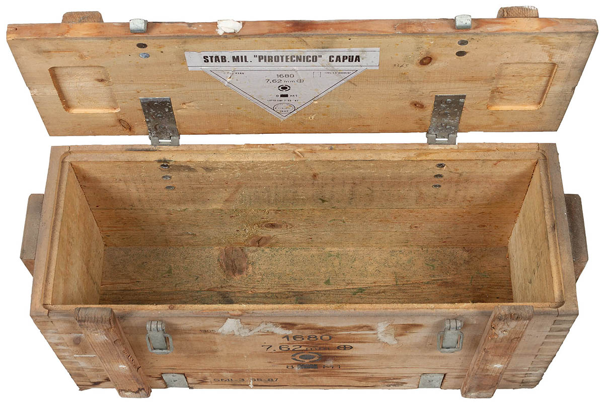 Caisse en bois italienne Typ III, surplus d'occasion pour le transport et le rangement