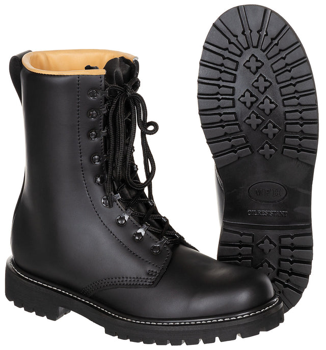 Chaussures de combat MFH en cuir à semelle cousue et laçage 9 œillets métalliques