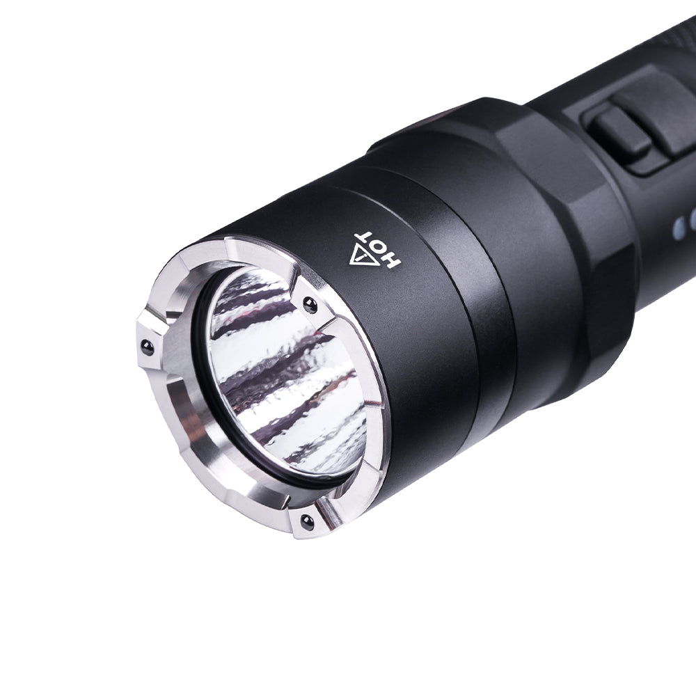 Lampe torche Nextorch P84B 3 700 lumens portée 370 m IPX7 en alliage d'aluminium de qualité