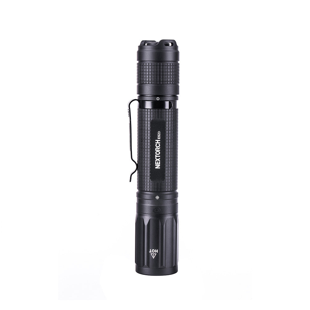 Lampe tactique Nextorch E52D 3 700 lumens portée 280 m IPX8 en alliage d'aluminium de qualité