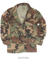 Veste de combat BDU américaine livrée avec ses insignes, pièce d'occasion