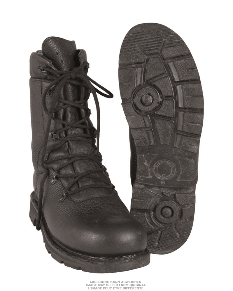 Chaussures de combat de l'ancien modèle Bundeswehr en cuir, semelle caoutchouc