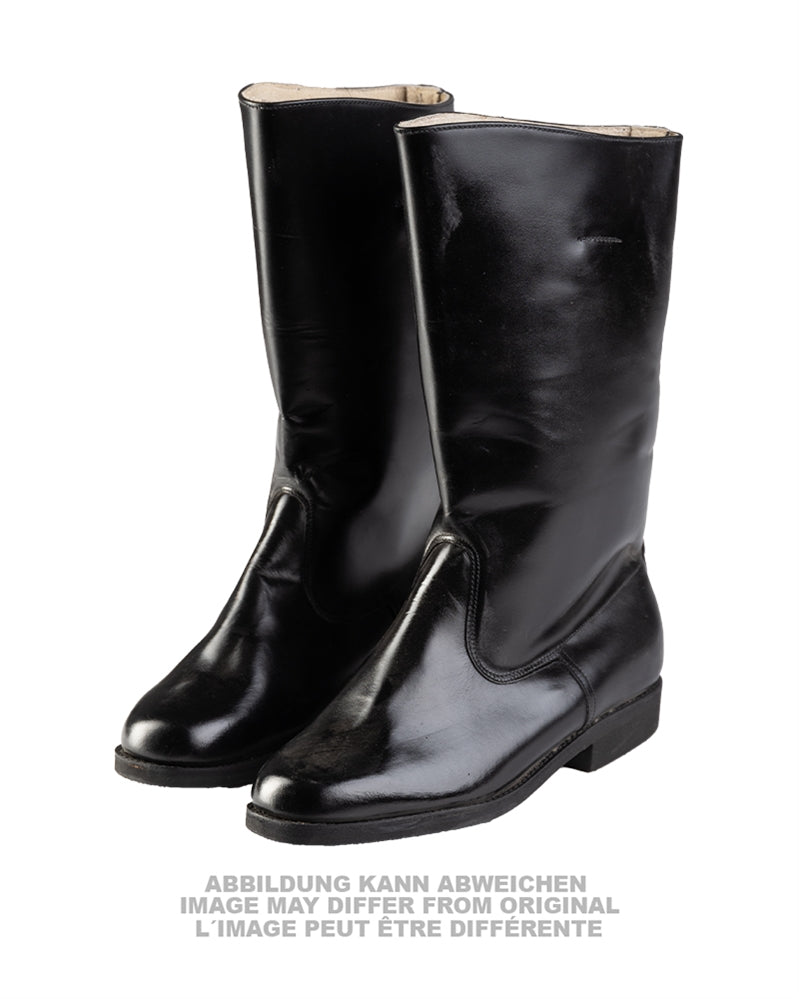Bottes à tige féminines est-allemandes à semelle caoutchouc, surplus d'occasion