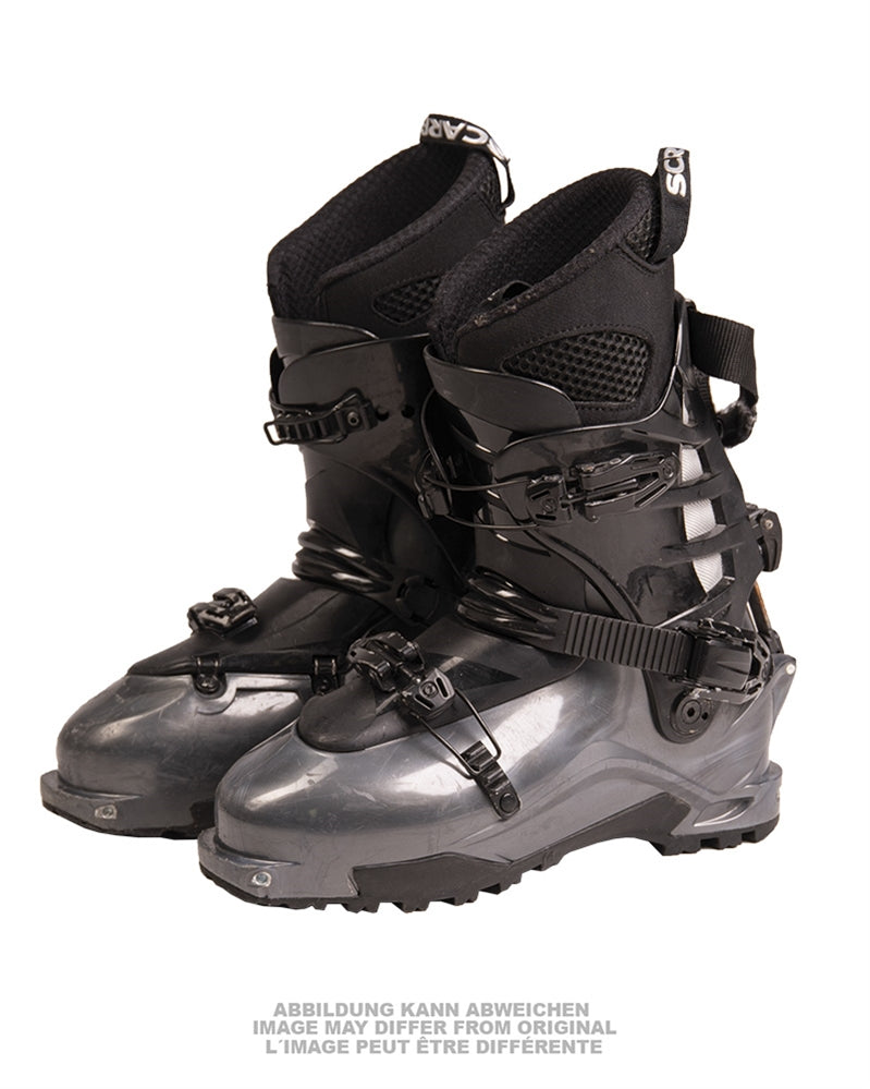 Chaussures de ski de la Bundeswehr avec chausson intérieur, surplus d'occasion