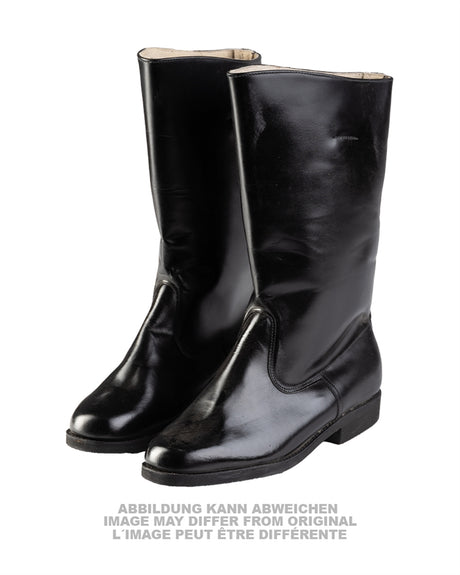 Bottes à tige féminines est-allemandes à semelle caoutchouc, surplus d'occasion