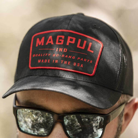 Casquette Go Bang Trucker Magpul six panneaux coton polyester dos en filet