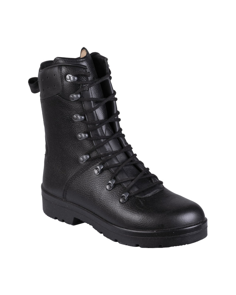 Chaussures de combat en cuir de la Bundeswehr Haix, laçage à huit œillets