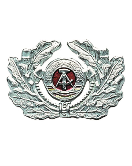Couronne de casquette de soldat des forces terrestres est-allemandes