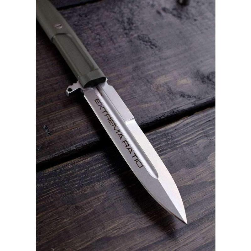 Couteau à lame fixe Extrema Ratio Requiem acier N690 lame 118 mm pointe lance