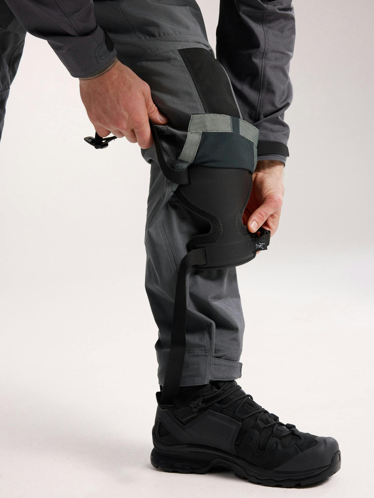 Pantalon de combat Arc'teryx LEAF Assault Pant AR Gen 2 résistant à l'abrasion