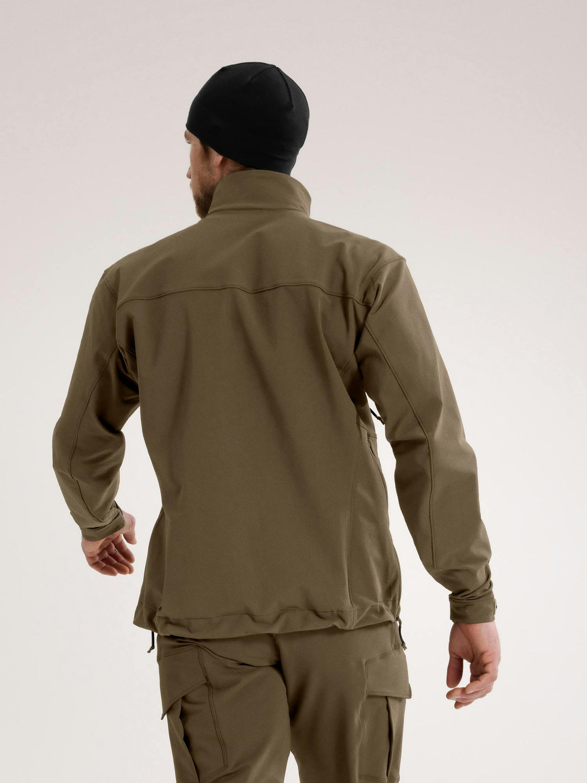 Veste softshell Arc'teryx LEAF Patrol Jacket AR respirante et protectrice à l'humidité