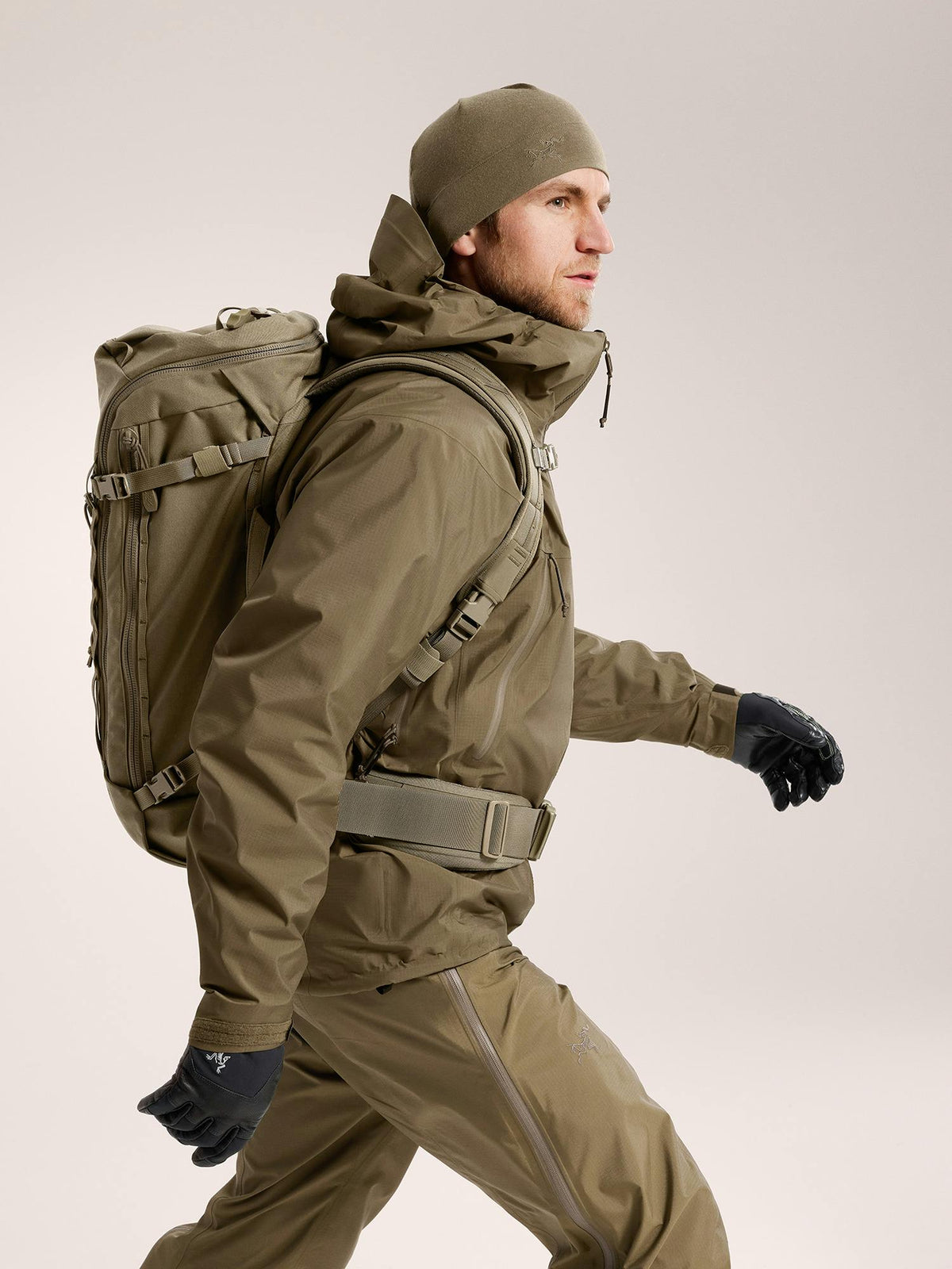 Sac à dos de combat Arc'teryx LEAF Assault Pack 30 litres compatible gilet balistique