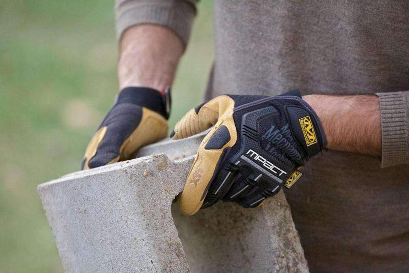 Gants coqués Mechanix M-Pact Material4X à renfort Armortex et D3O, EN 388 2131XP