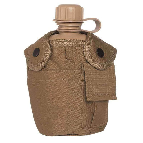 Gourde Mil-Tec type US 900 ml avec quart en aluminium et housse polyester rembourrée