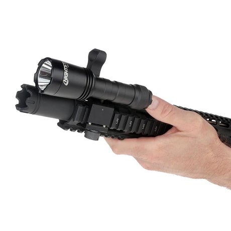 Lampe pour arme Nightstick LGL-170 kit complet 1 500 lumens portée 300 mètres