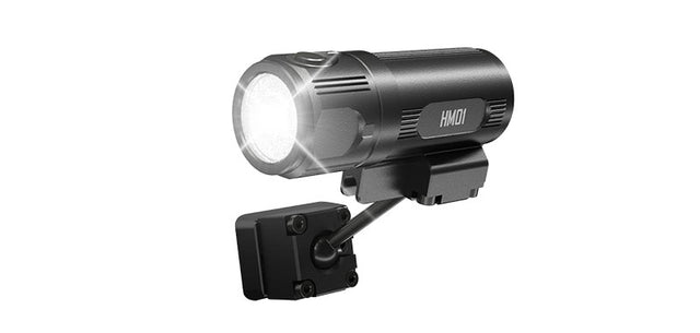 Lampe torche Nitecore HM01 320 lumens portée 74 m étanche IP68 autonomie jusqu'à 15 h